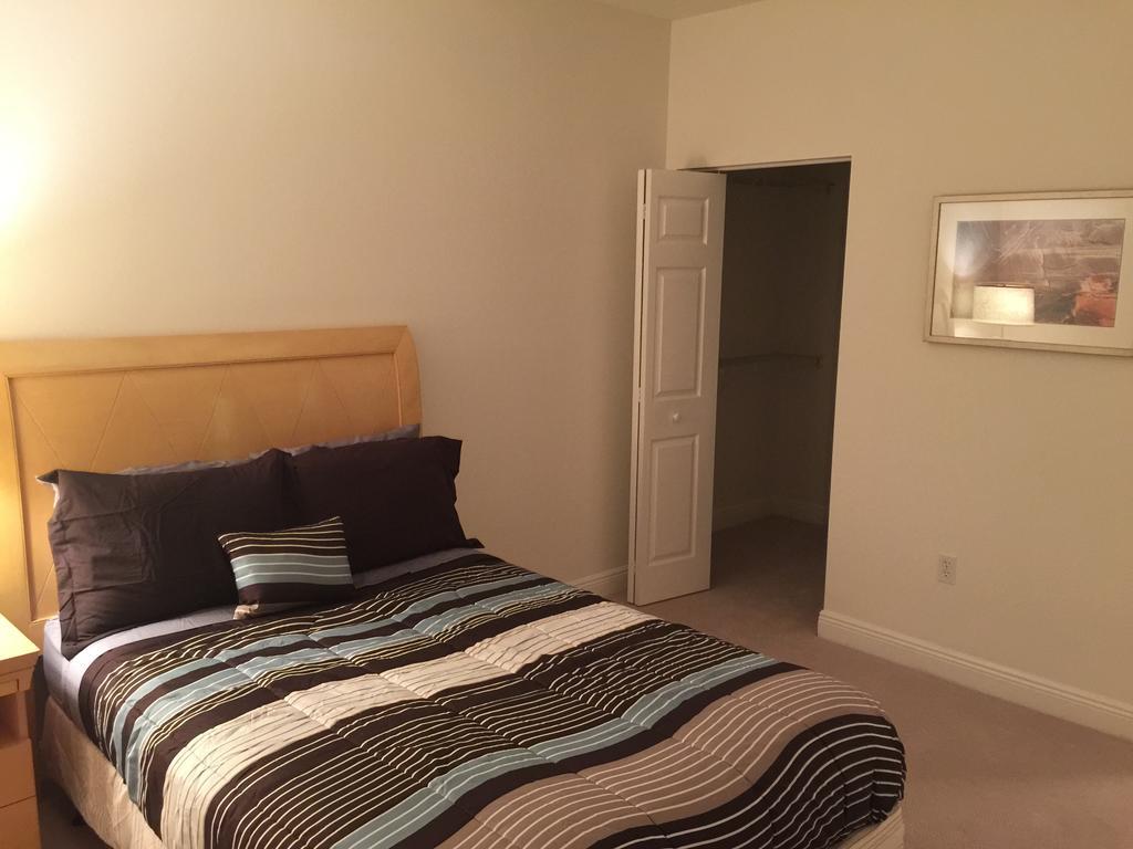 Lyx Suites At Merrick Park In קוראל גייבלס חדר תמונה