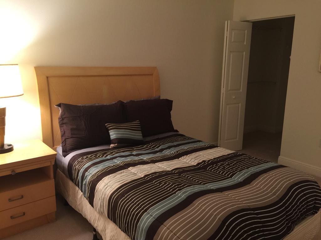Lyx Suites At Merrick Park In קוראל גייבלס חדר תמונה
