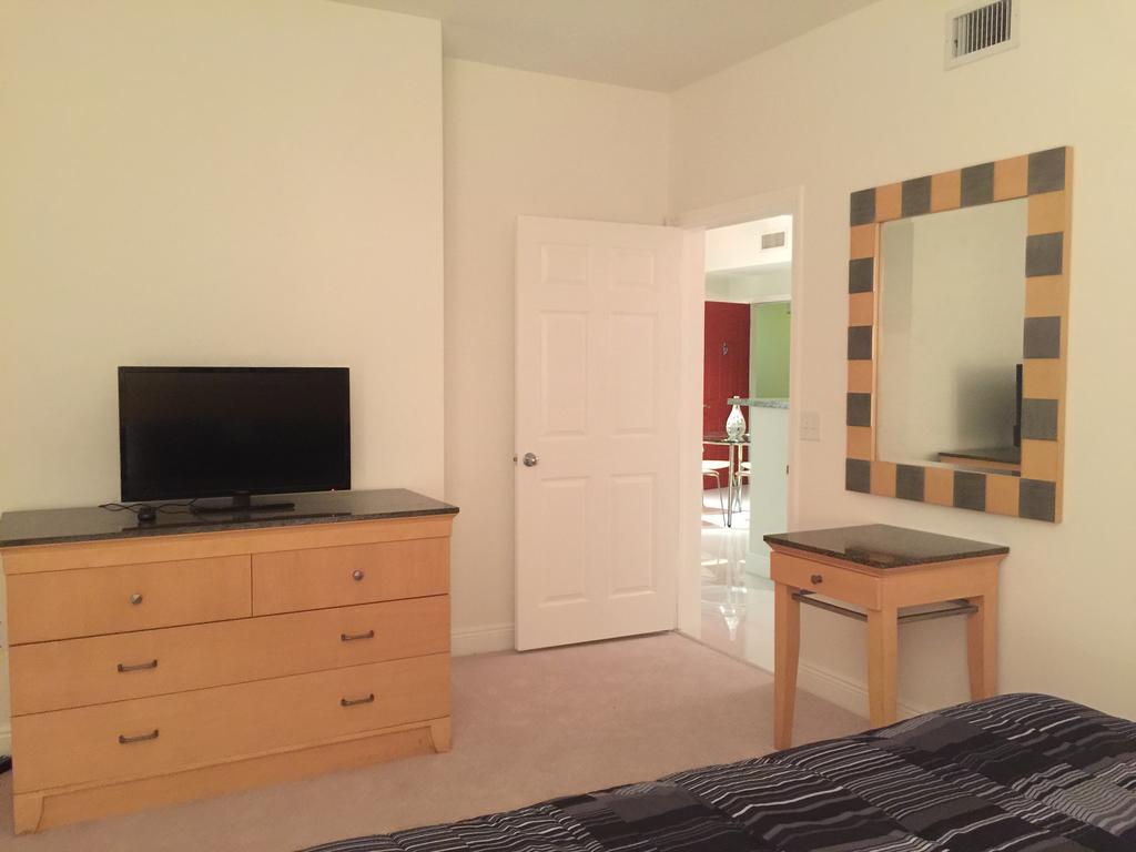 Lyx Suites At Merrick Park In קוראל גייבלס חדר תמונה