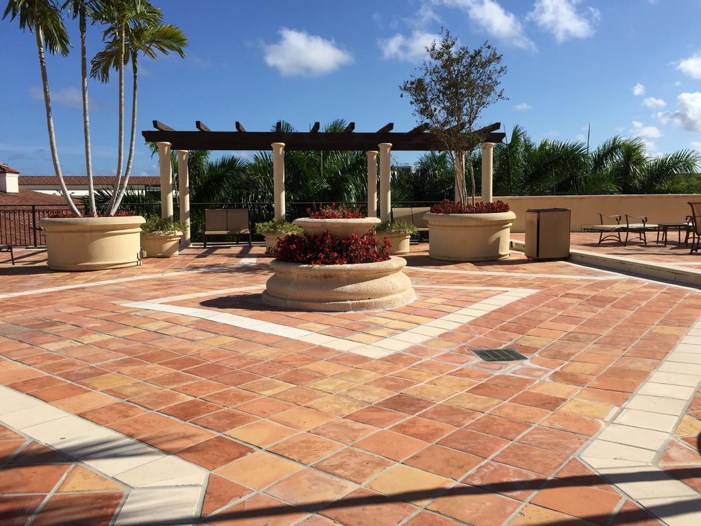 Lyx Suites At Merrick Park In קוראל גייבלס מראה חיצוני תמונה