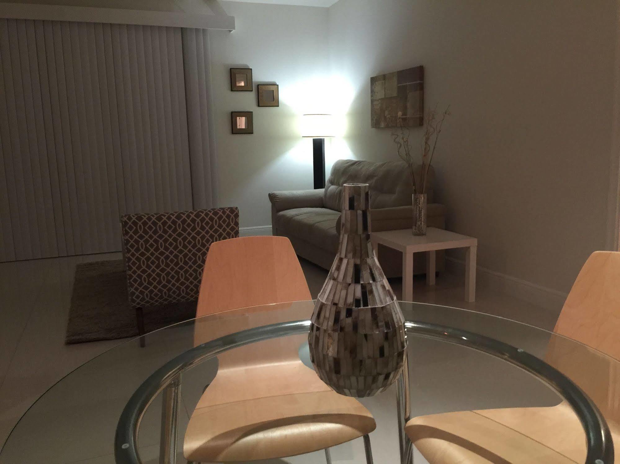 Lyx Suites At Merrick Park In קוראל גייבלס מראה חיצוני תמונה