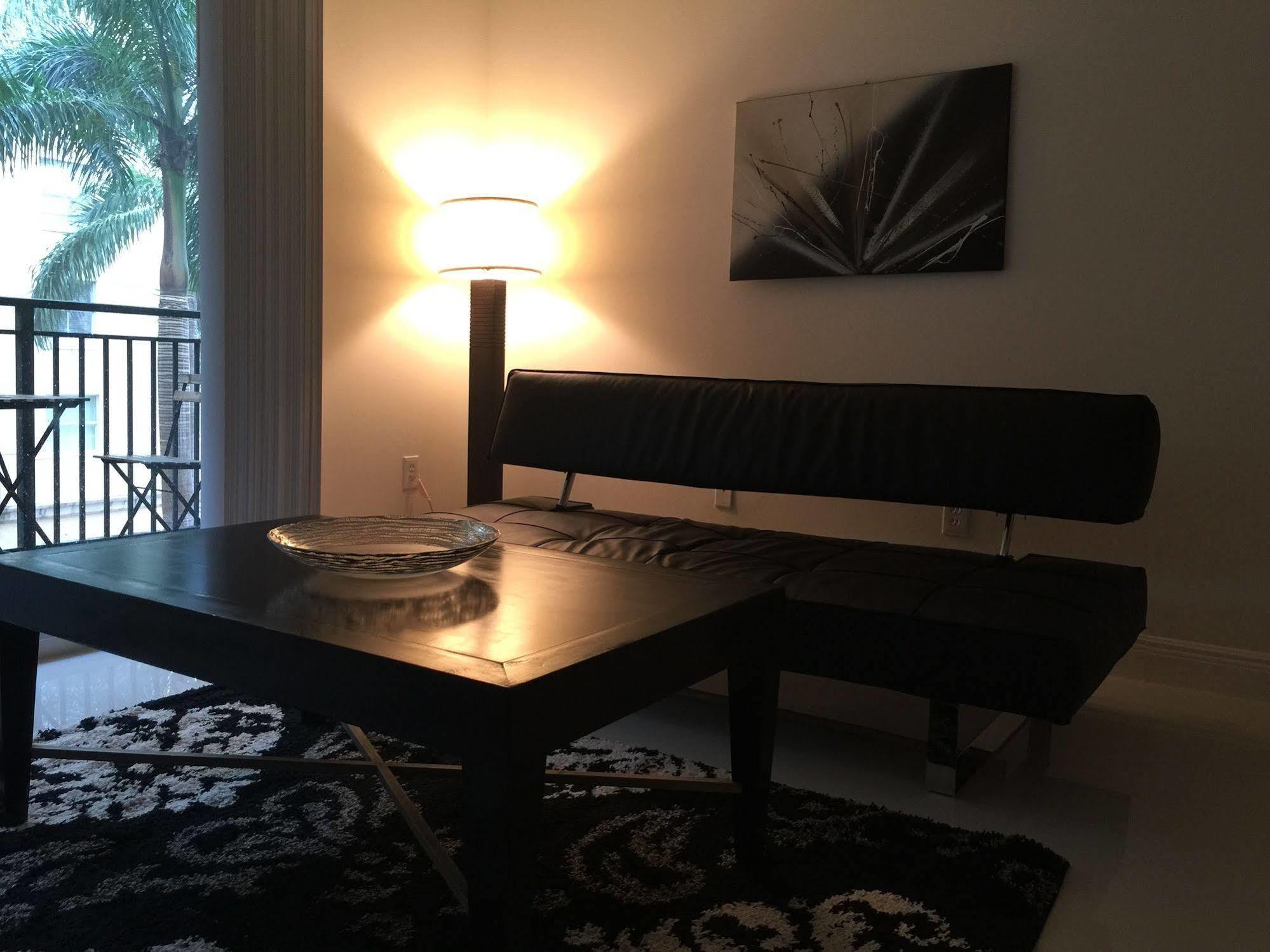 Lyx Suites At Merrick Park In קוראל גייבלס מראה חיצוני תמונה